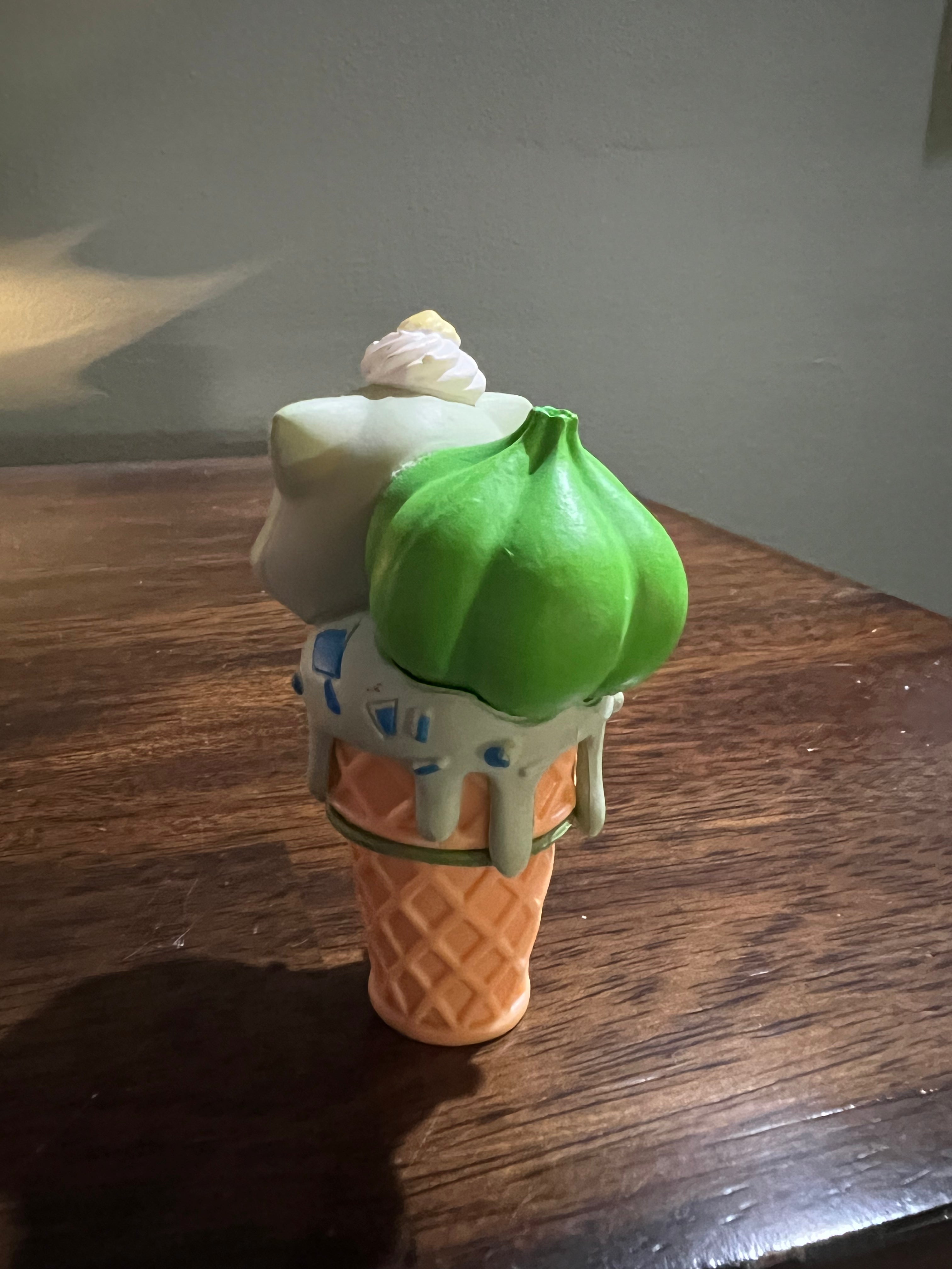 Bulbasaur Ice Cream Figure